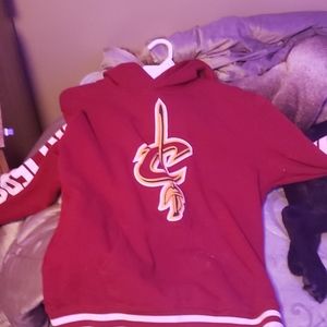 Cavaliers sweat shirt